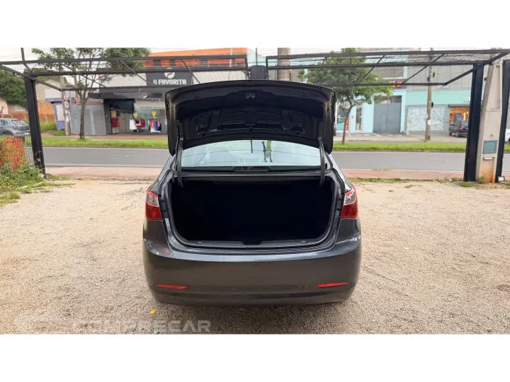 HB20S 1.6 COMFORT PLUS 16V FLEX 4P MANUAL