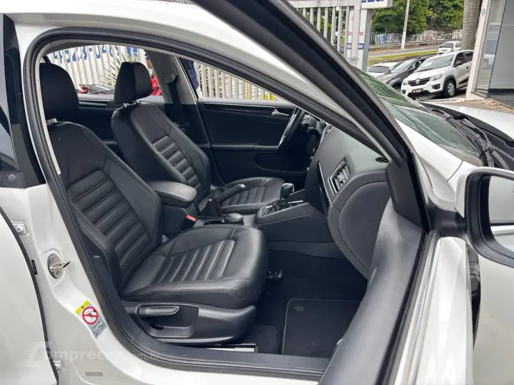 JETTA Highline 2.0 TSI 16V 4p Tiptronic