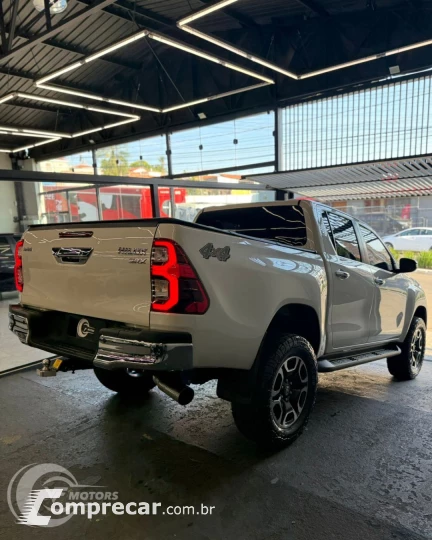 HILUX 2.8 D-4d Turbo CD SRX 4X4