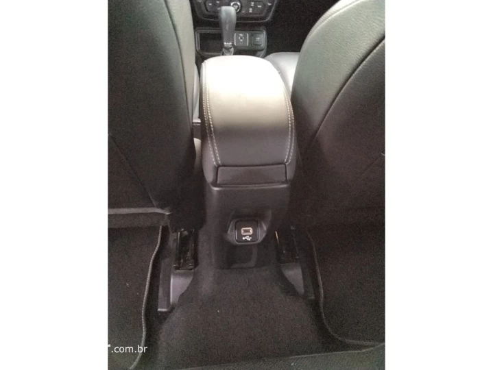 RENEGADE 1.8 16V FLEX LONGITUDE 4P AUTOMÁTICO