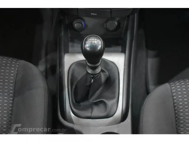 I30 - 2.0 MPFI GLS 16V 4P MANUAL