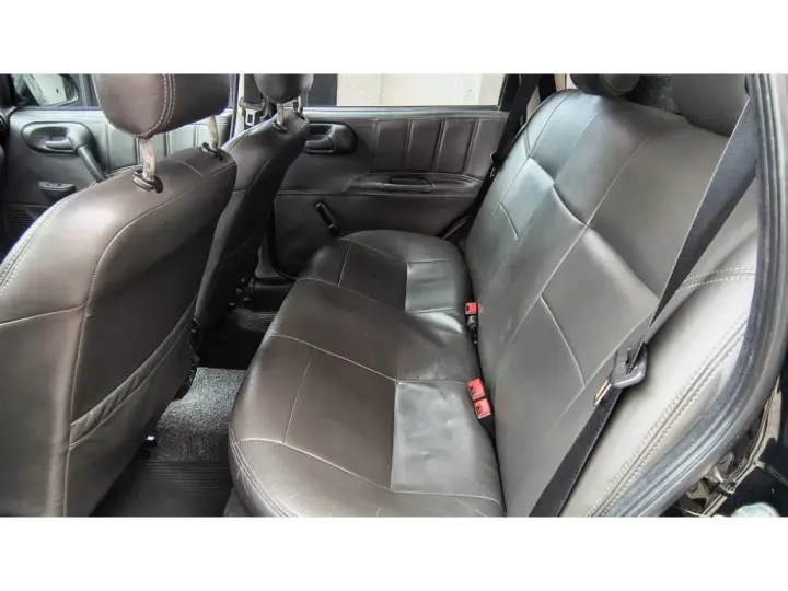 CLASSIC 1.0 MPFI LS 8V FLEX 4P MANUAL