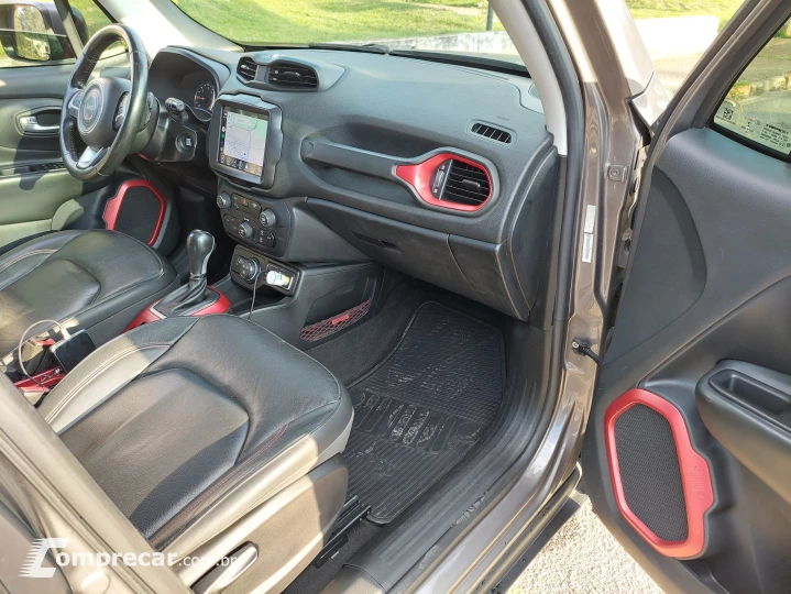 RENEGADE 2.0 16V Turbo Trailhawk 4X4