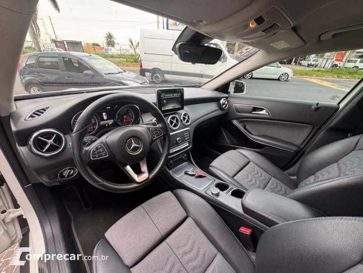 GLA 200 1.6 CGI FLEX STYLE 7G-DCT