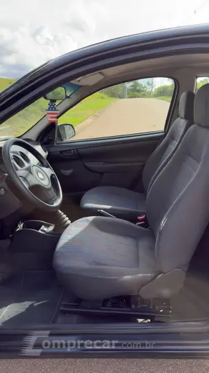 CELTA 1.0 MPFI Life 8V