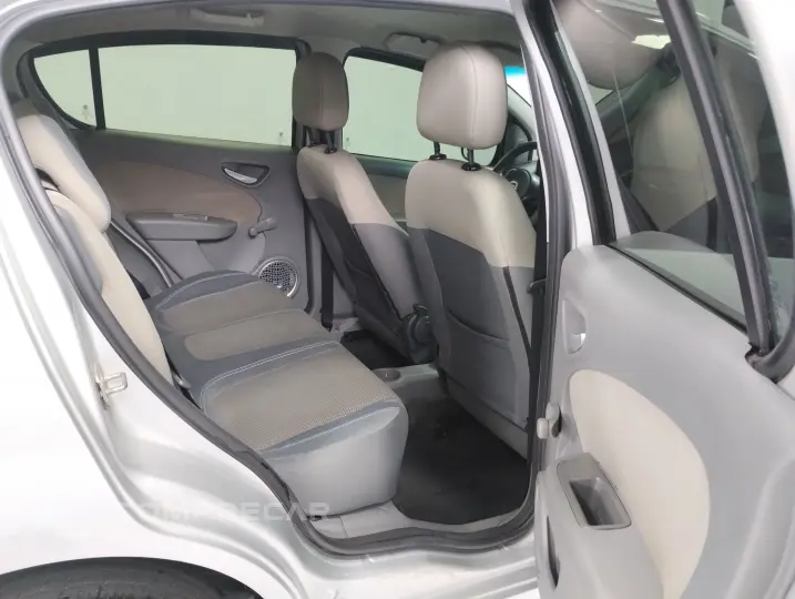 PALIO 1.6 MPI Essence 16V