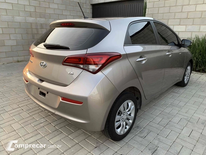 HB20 1.6 COMFORT PLUS 16V FLEX 4P MANUAL