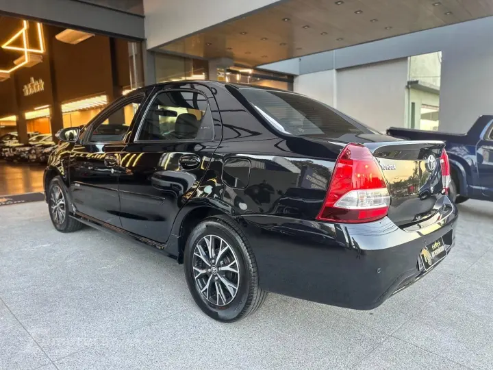 ETIOS 1.5 PLATINUM 16V FLEX 4P AUTOMÁTICO