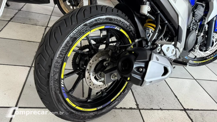 FZ25 ABS
