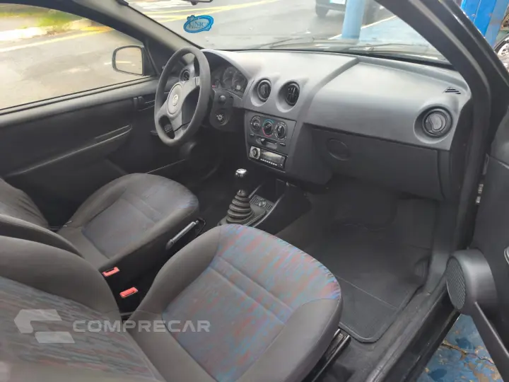 CELTA 1.0 MPFI Life 8V