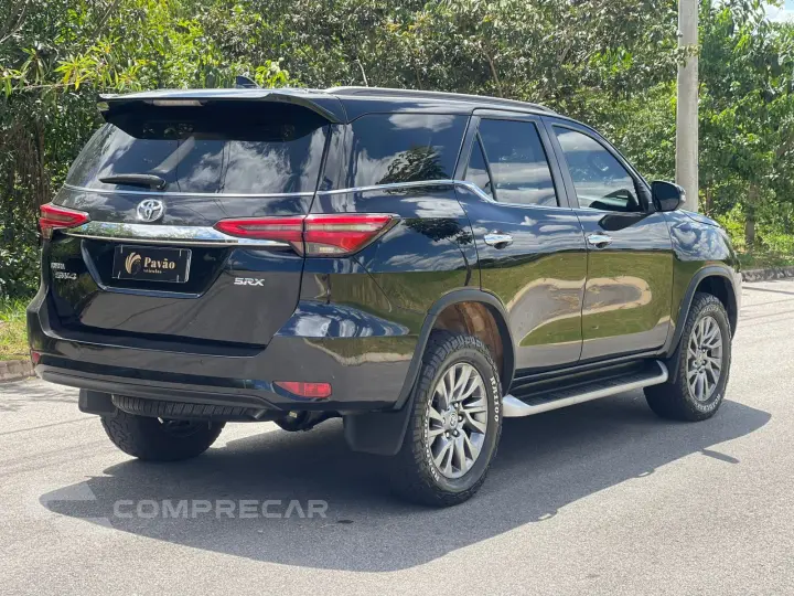 HILUX SW4 2.8 D-4d Turbo Diamond 7L 4X4