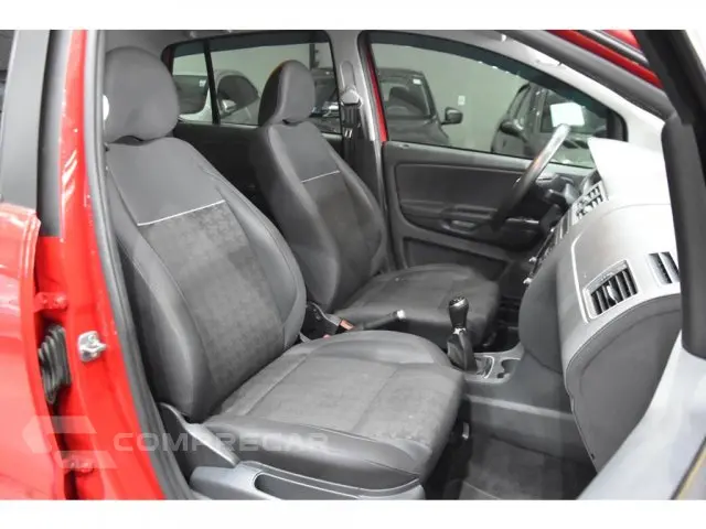 FOX - 1.6 MSI COMFORTLINE 8V 4P MANUAL