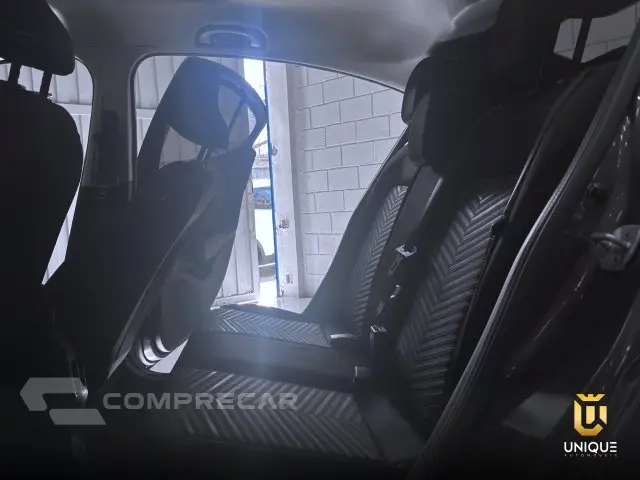 FASTBACK - 1.0 TURBO 200 AUDACE CVT