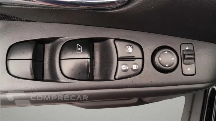 KICKS PLAY 1.6 16V FLEXSTART SENSE XTRONIC