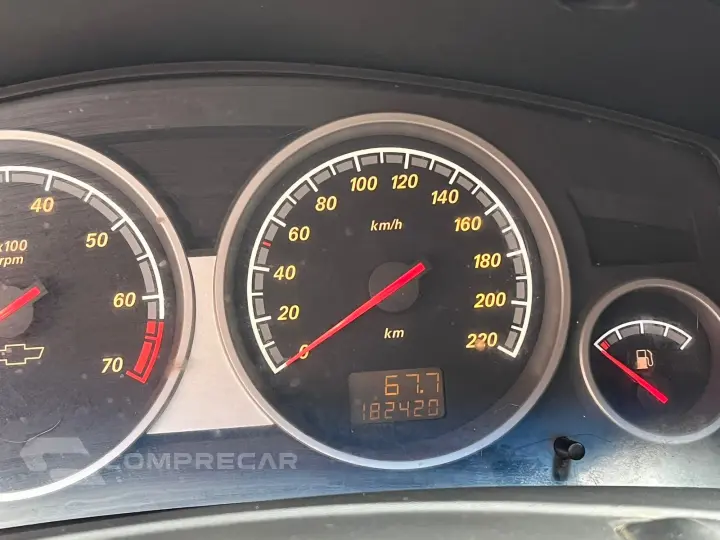 VECTRA 2.0 MPFI Elegance 8V