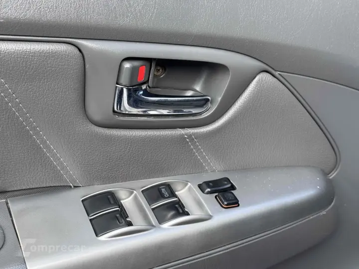 HILUX 3.0 SRV 4X4 CD 16V TURBO INTERCOOLER DIESEL 4P AUTOMÁT