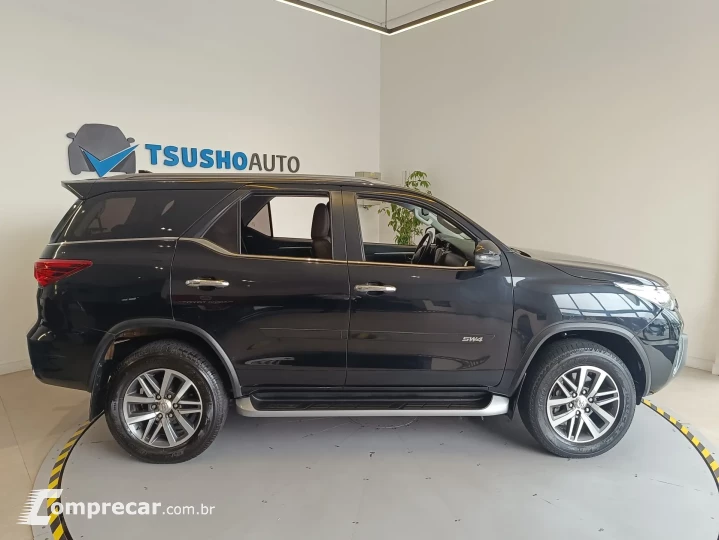 HILUX SW4 2.8 SRX 4X4 7 LUGARES 16V TURBO INTERCOOLER  4P AU