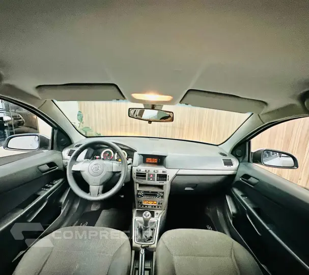 VECTRA 2.0 MPFI Expression 8V