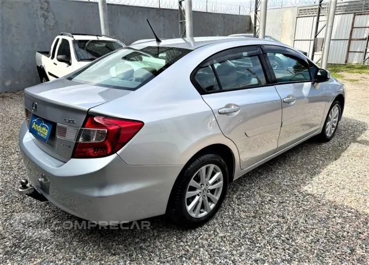 Civic 1.8 16V 4P FLEX LXS AUTOMÁTICO