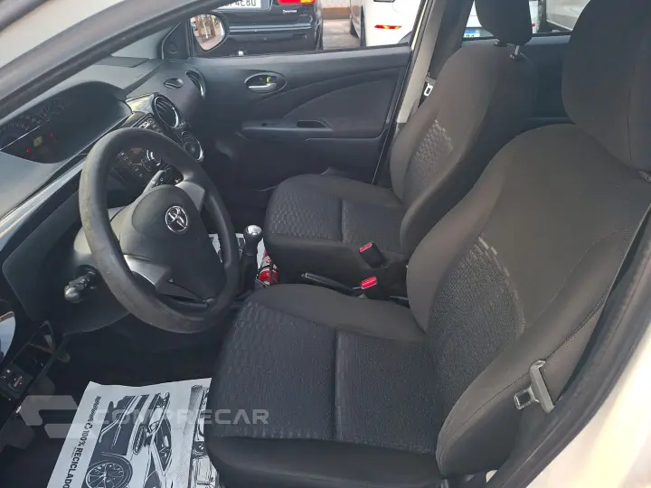 Etios 1.5 Xs 16V Flex 4P Manual