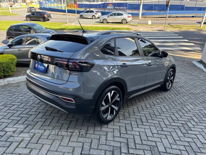 Nivus Highline 1.0 200 TSI Flex Aut.