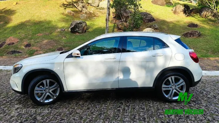 GLA 200 1.6 CGI ADVANCE 16V TURBO FLEX 4P AUTOMÁT