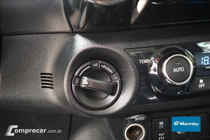 HILUX 2.8 D-4D TURBO DIESEL CD SRX 4X4 AUTOMÁTICO