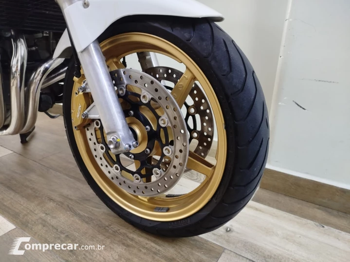 CB 1300
