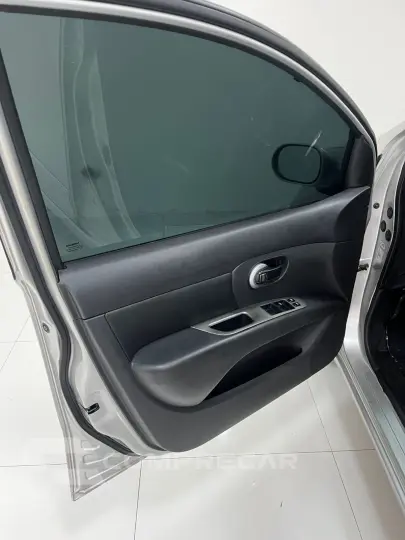 LIVINA 1.8 SL 16V