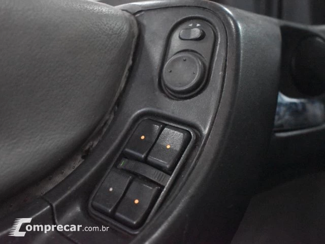 ZAFIRA - 2.0 MPFI EXPRESSION 8V 4P AUTOMÁTICO