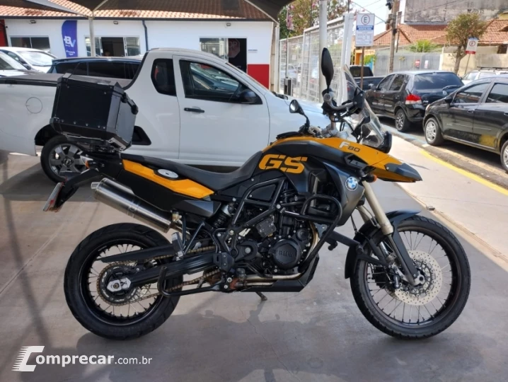 F 800