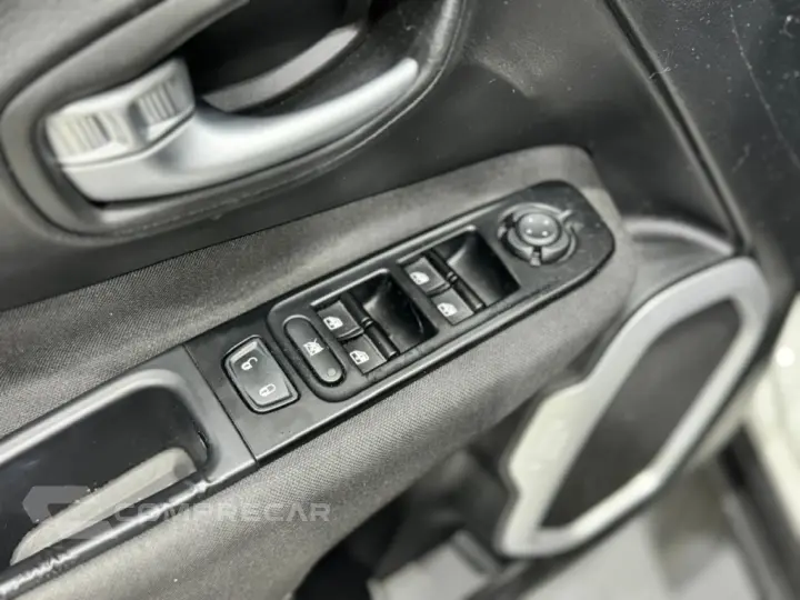 RENEGADE 1.8 16V FLEX 4P AUTOMÁTICO