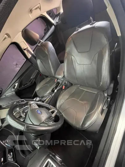FOCUS 2.0 Titanium Hatch 16V