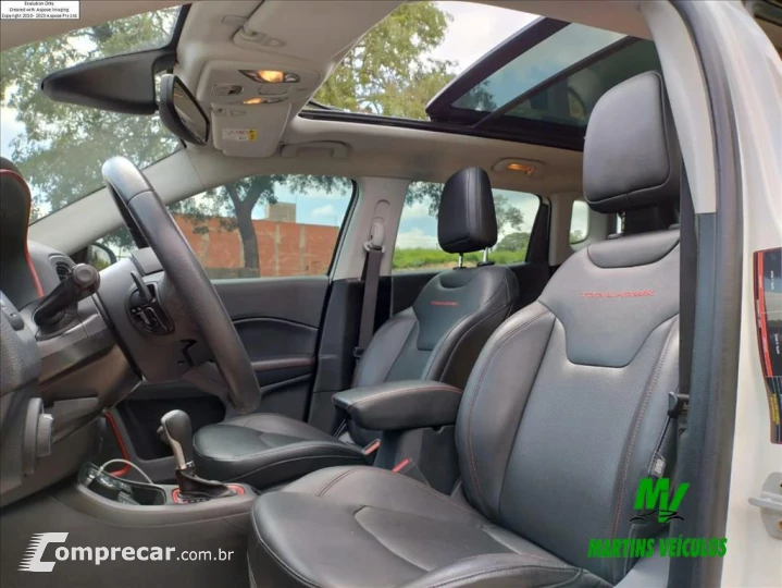 COMPASS 2.0 16V DIESEL TRAILHAWK 4X4 AUTOMÁTICO