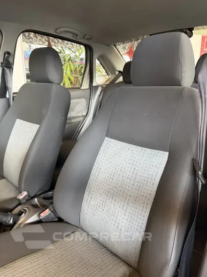 FIESTA 1.6 Rocam Sedan 8V