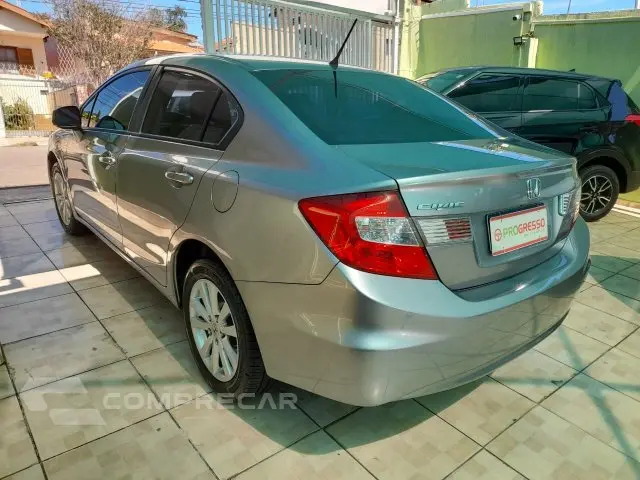 CIVIC - 1.8 LXS 16V 4P AUTOMÁTICO