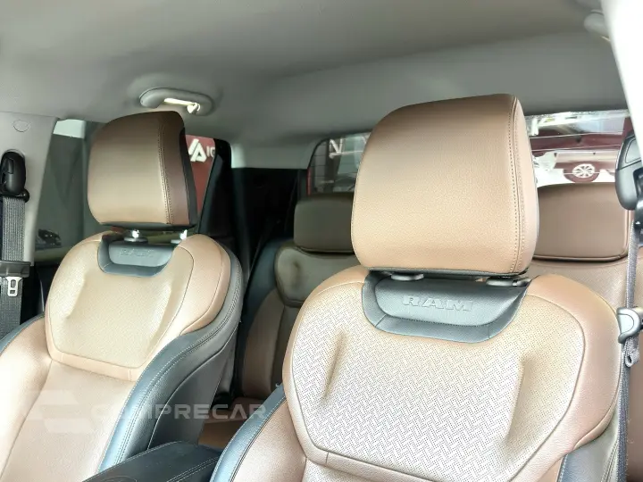RAMPAGE 2.0 TURBO DIESEL LARAMIE 4X4 AUTOMÁTICO