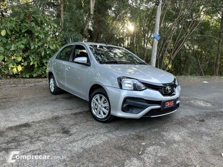 ETIOS 1.5 X Plus Sedan 16V