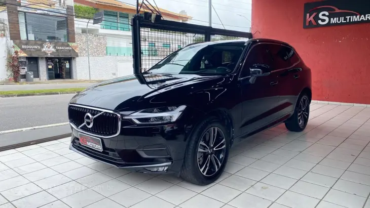 VOLVO XC60 2.0 D5 MOMENTUM AWD