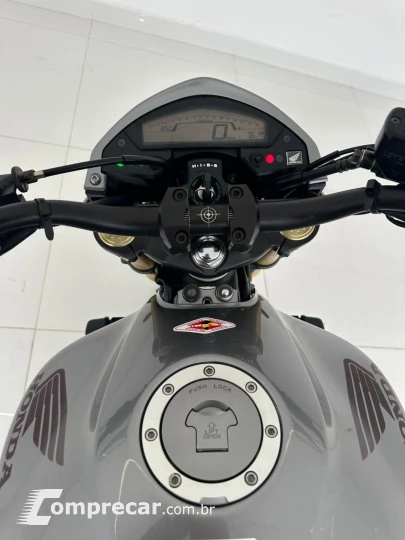 CB 600F HORNET / HONDA