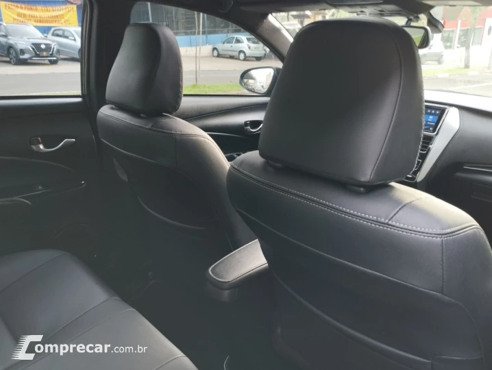 Yaris Hatch 1.5 16V 4P FLEX XLS CONNECT MULTIDRIVE AUTOMÁTIC