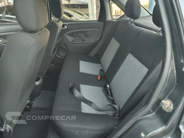 FIESTA 1.6 Rocam Sedan 8V