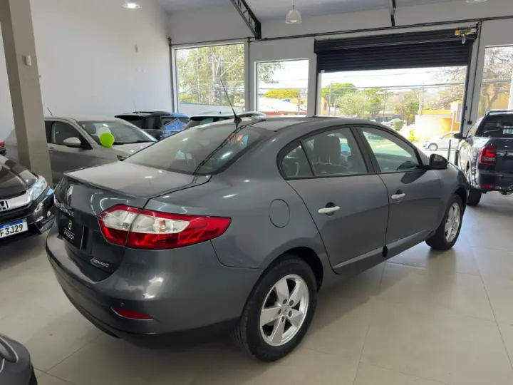 FLUENCE Sed. Dynamique 2.0 16V FLEX Aut.