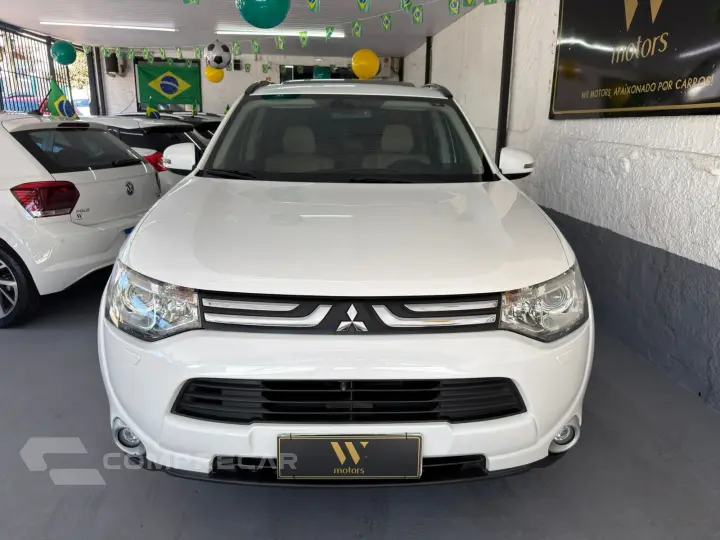 OUTLANDER 3.0 GT 4X4 V6 24V Nova