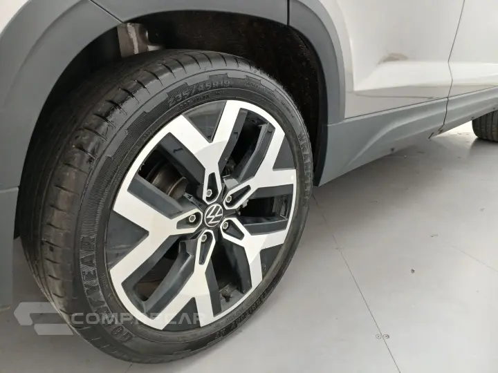TAOS 1.4 250 TSI TOTAL FLEX HIGHLINE AUTOMÁTICO
