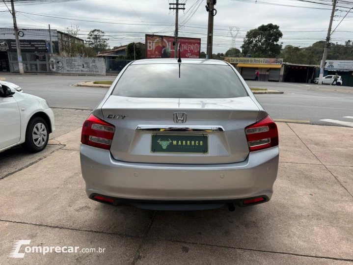 CITY 1.5 LX Sedan 16V