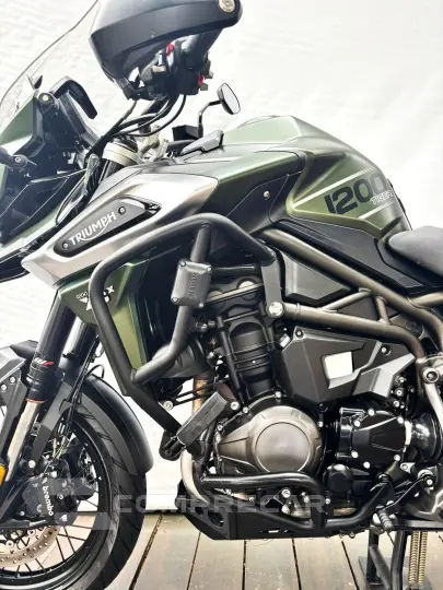 TRIUMPH TIGER 1200 XCX