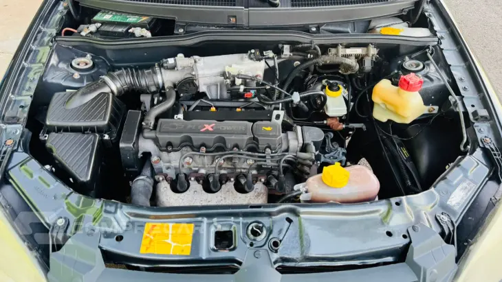 CELTA 1.0 MPFI Life 8V