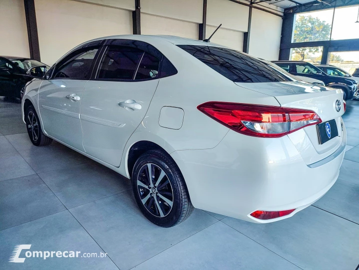 YARIS 1.5 16V Sedan XLS Connect
