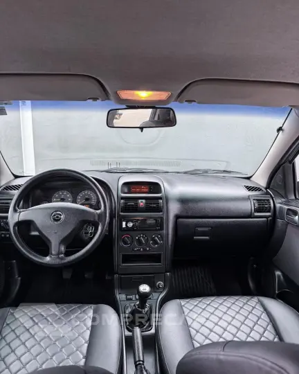 ASTRA 2.0 MPFI Advantage 8V